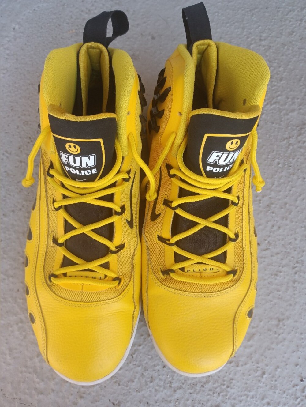 Nike Mens Air Sonic Flight 'Fun Police' Tour Yellow Black And White 12.5